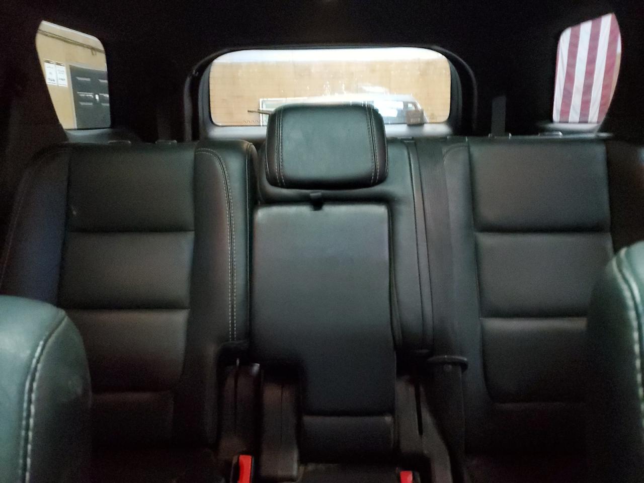 Ford Explorer Sport Image 11