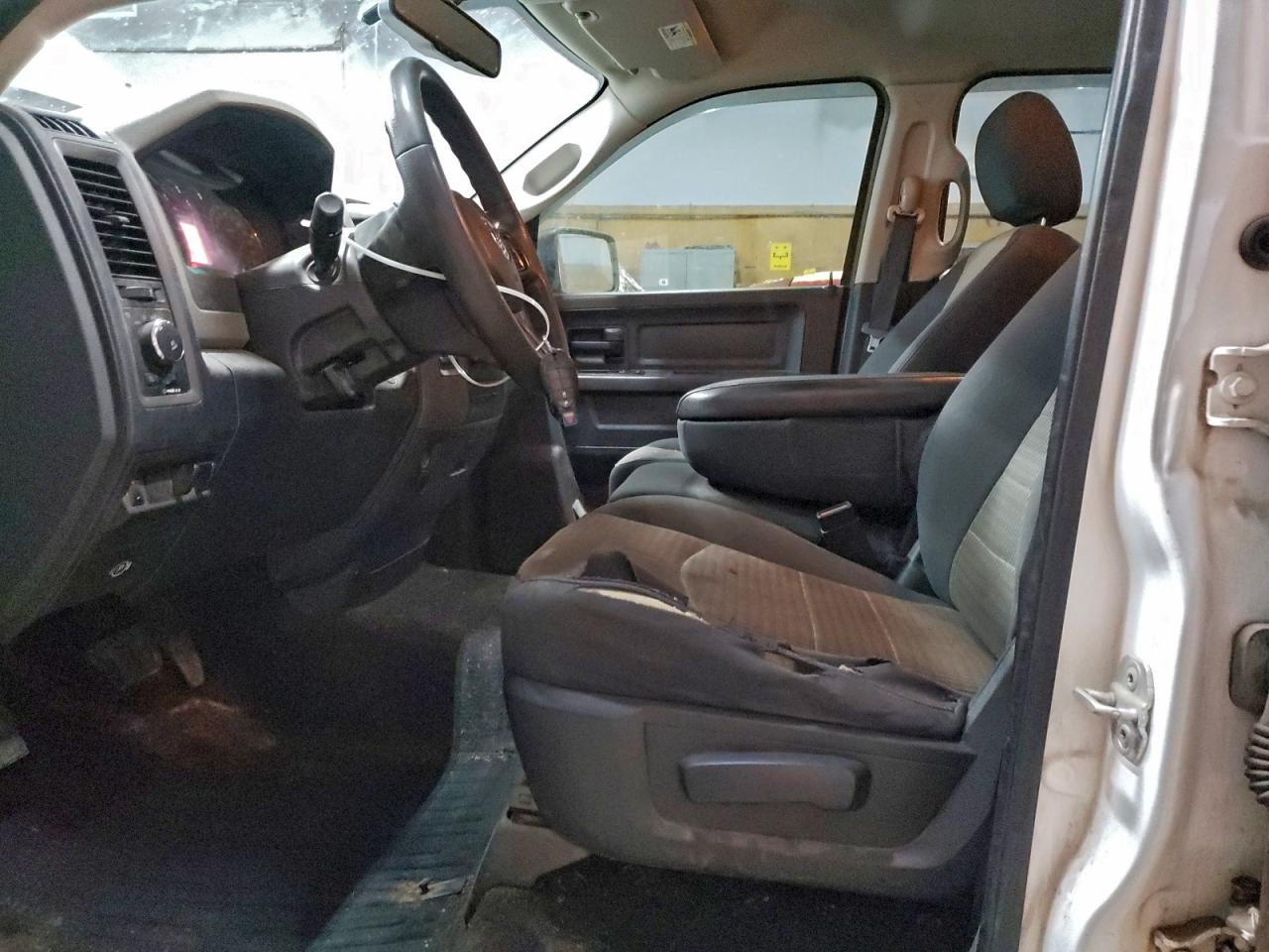 Dodge Ram 1500 St Image 8