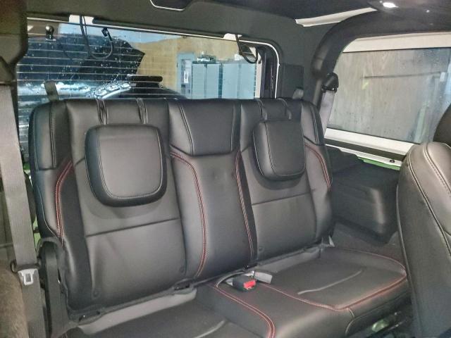 Jeep Wrangler Rubicon Image 4