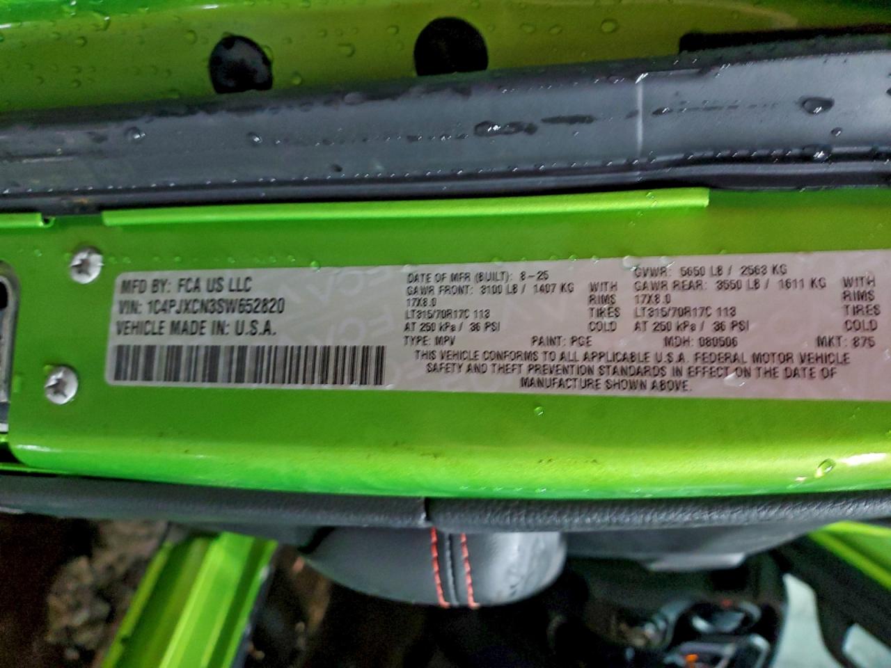 Jeep Wrangler Rubicon Image 13