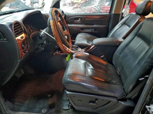 GMC Envoy Denali Image 11