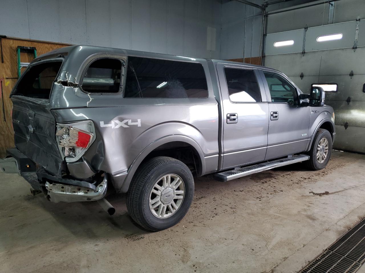 Ford F-150 Supercrew Image 3