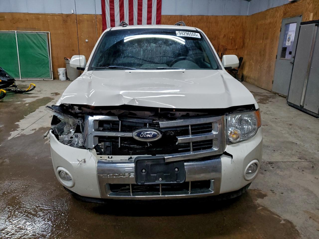 Ford Escape Limited Image 2