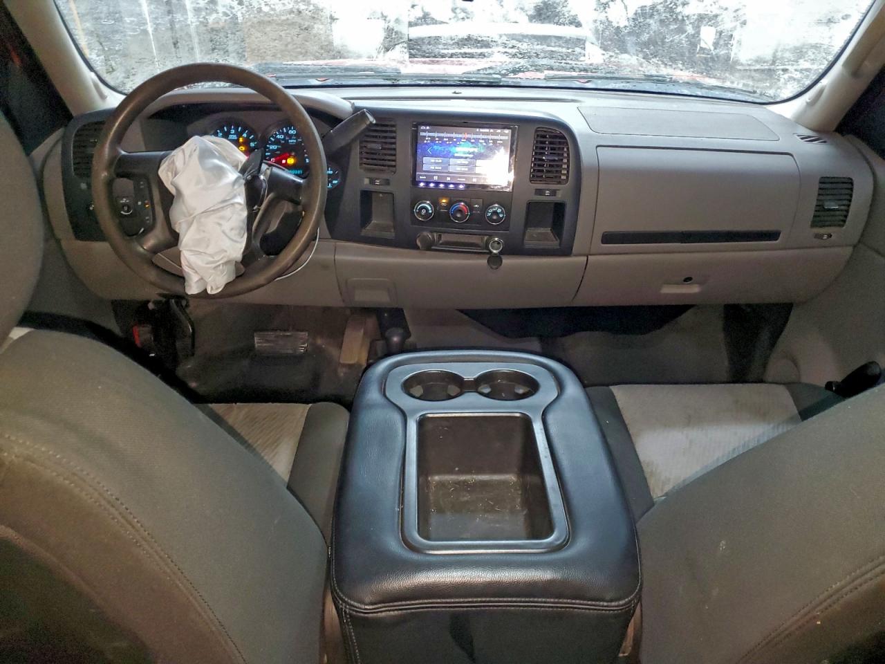 Chevrolet Silverado K1500 Image 6