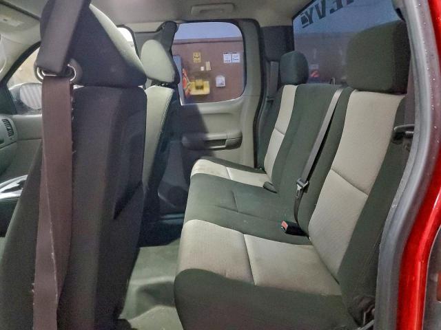 Chevrolet Silverado K1500 Image 9