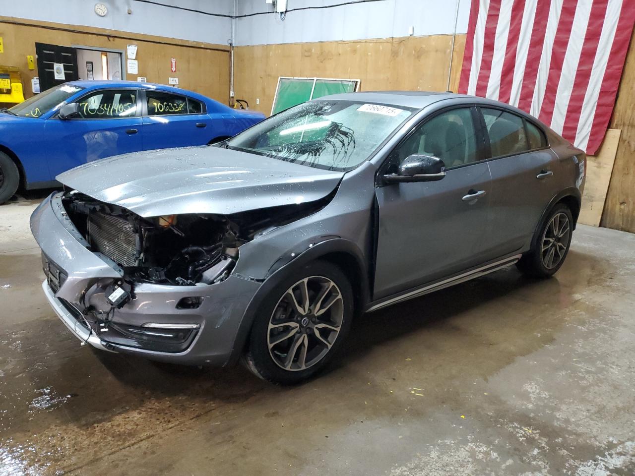 Volvo S60 T5 Image 1