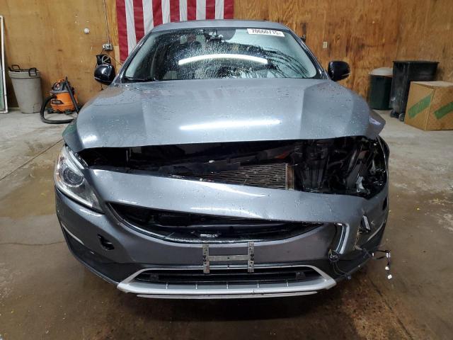 Volvo S60 T5 Image 10