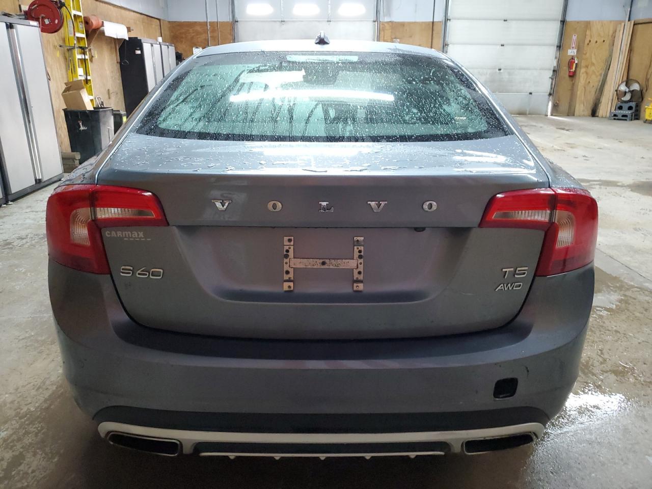 Volvo S60 T5 Image 2