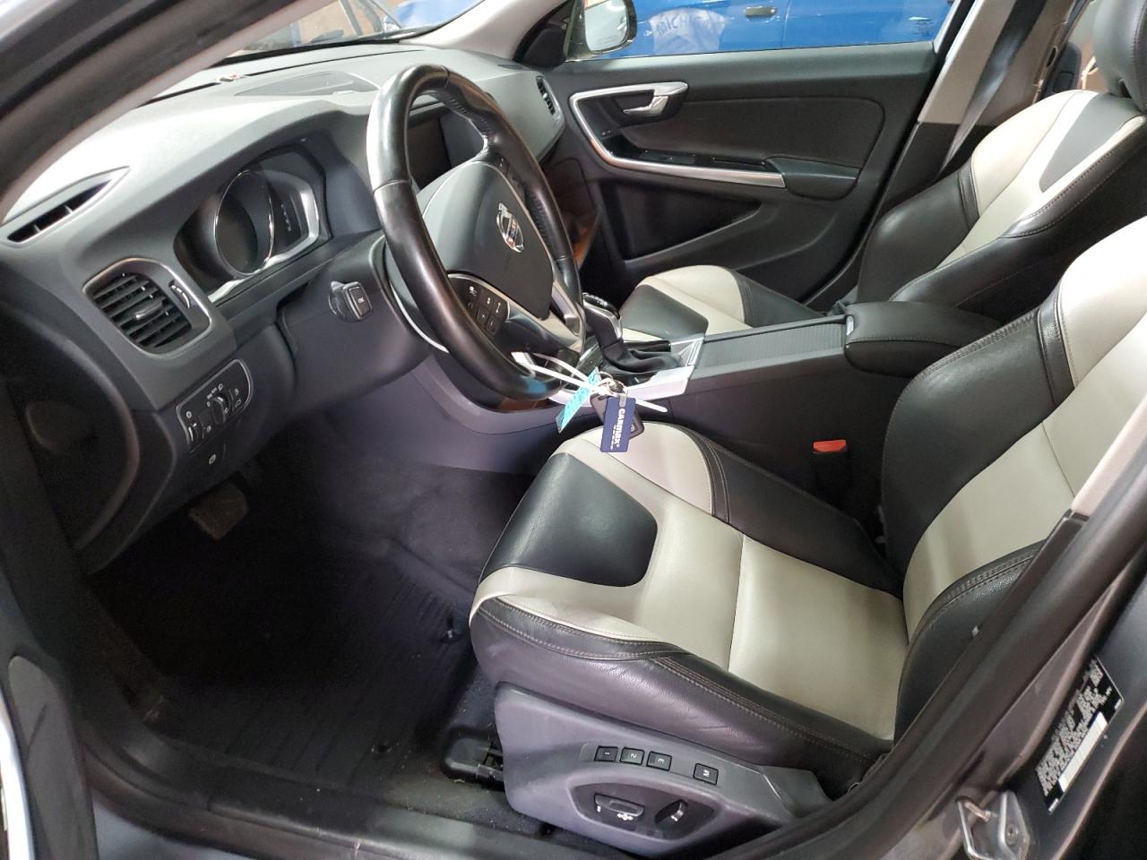 Volvo S60 T5 Image 6