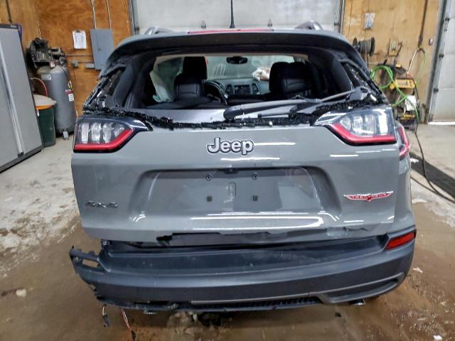 Jeep Cherokee Trailhawk Image 4