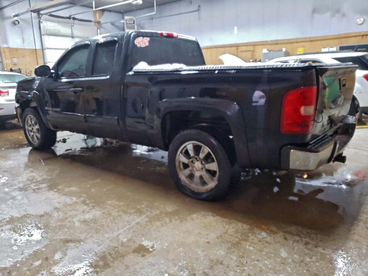 Chevrolet Silverado K1500 Image 12