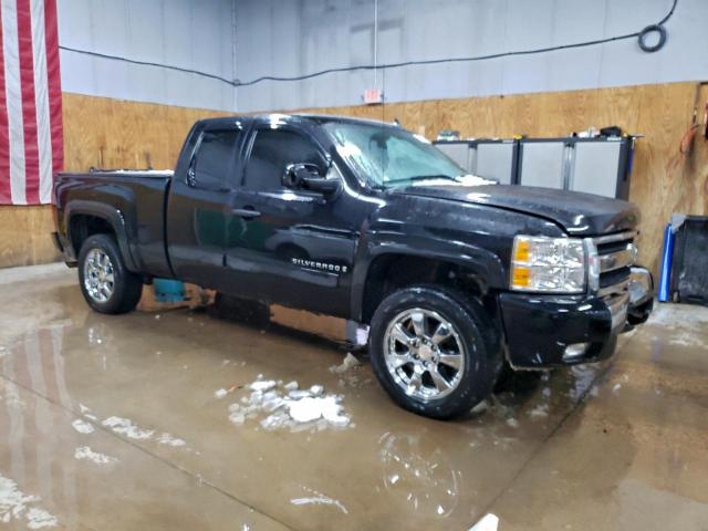 Chevrolet Silverado K1500 Image 2