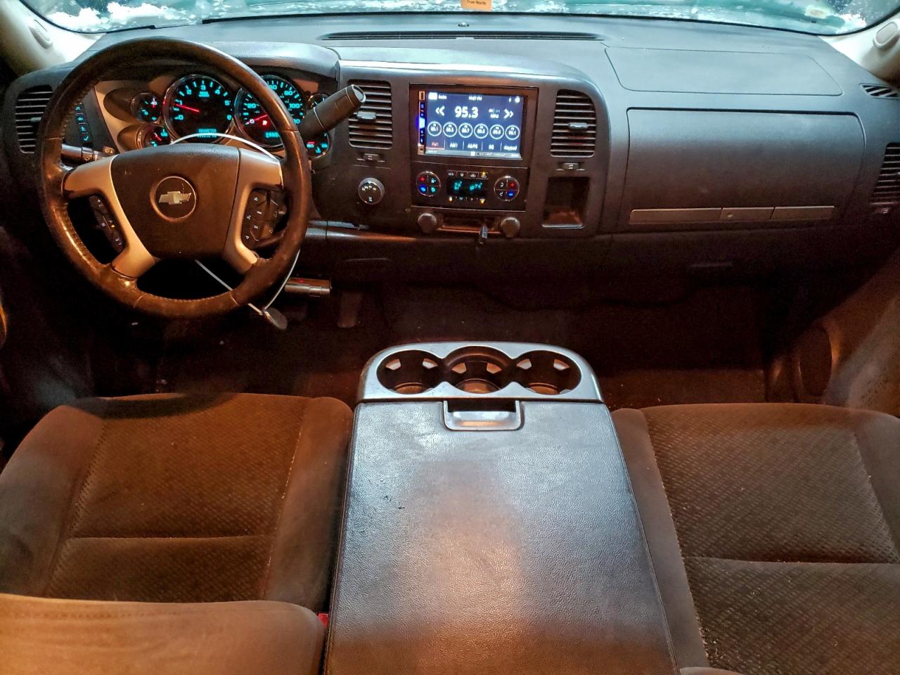 Chevrolet Silverado K1500 Image 9