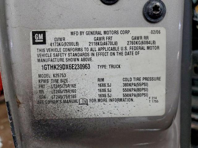 GMC Sierra K2500 Heavy Duty Image 11